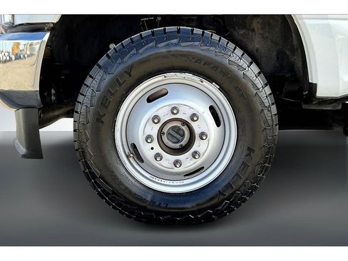 Used 2022 Ford F350 XL w/ Power Equipment Group image 31