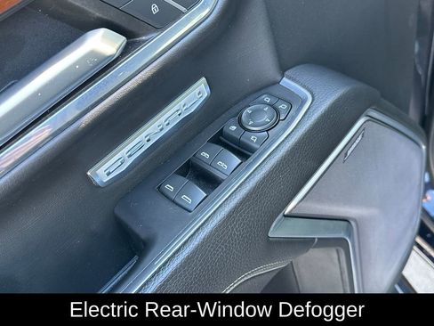 Used 2022 GMC Sierra 1500 Denali w/ Denali Reserve Package image 12