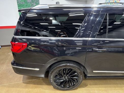 Used 2020 Lincoln Navigator L Reserve w/ Equipment Group 208A Reserve AWD/4WD image 26