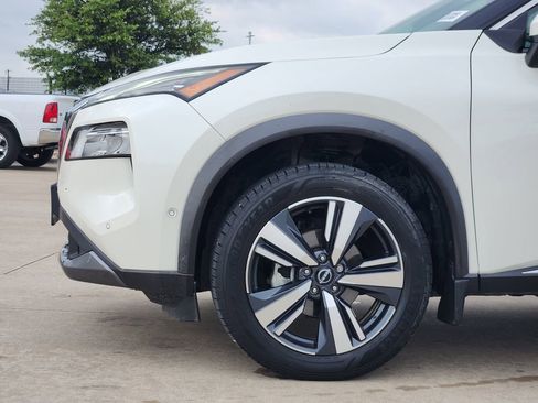 Used 2023 Nissan Rogue SL w/ SL Premium Package FWD image 8