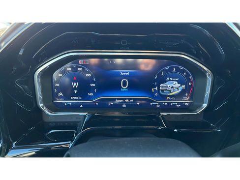 Certified 2025 Chevrolet Silverado 3500 LTZ w/ LTZ Premium Package image 14