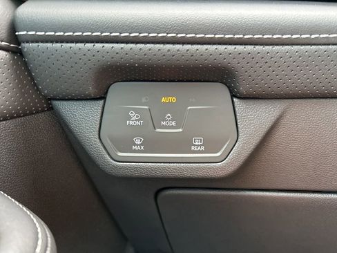 New 2026 Volkswagen Atlas SE image 31