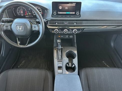 Used 2022 Honda Civic EX image 5