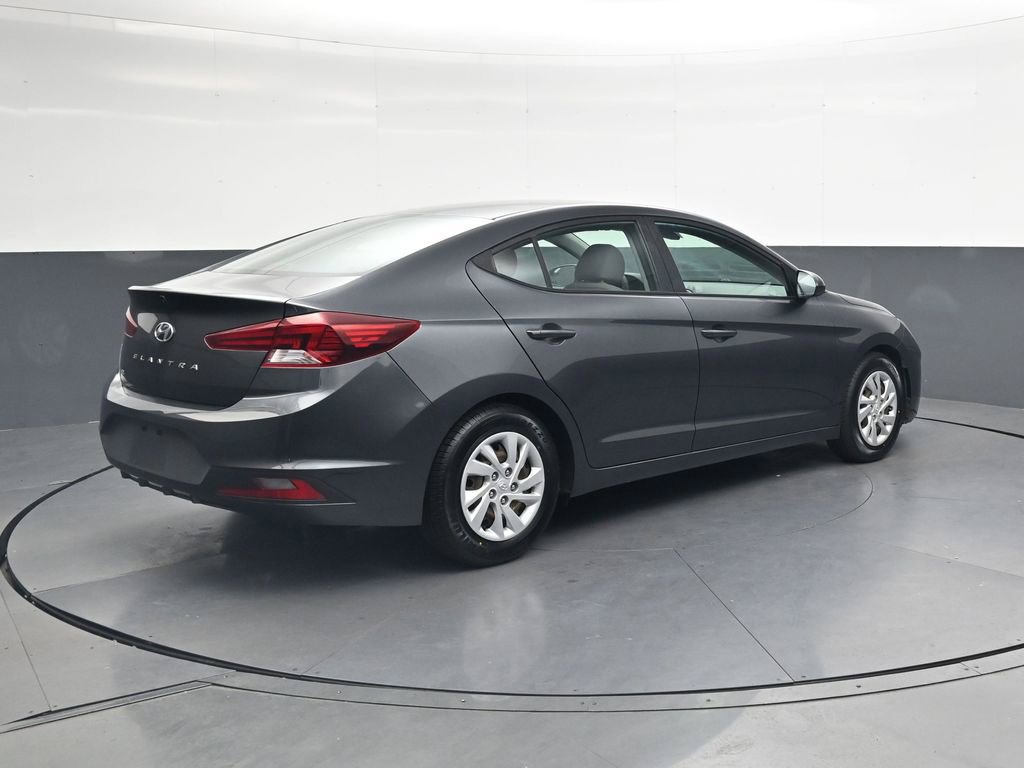 Used 2020 Hyundai Elantra SE FWD image 5