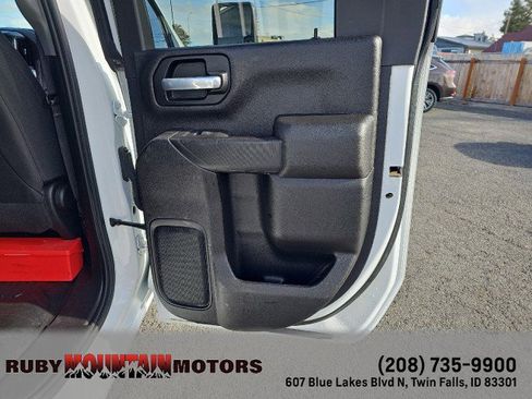 Used 2020 Chevrolet Silverado 2500 LT w/ Convenience Package image 31