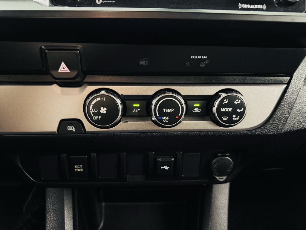 Used 2022 Toyota Tacoma SR w/ SR Convenience Package RWD image 18