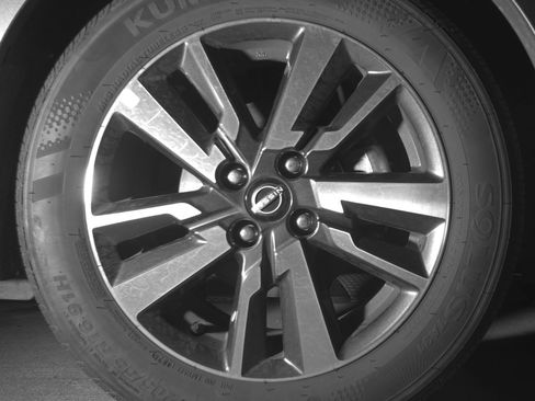 Used 2025 Nissan Versa SV image 13