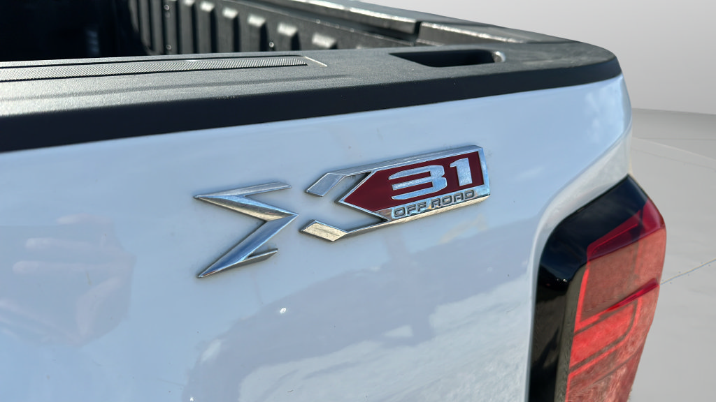 Used 2023 GMC Sierra 3500 Pro w/ Gooseneck/5TH Wheel Package AWD/4WD image 29