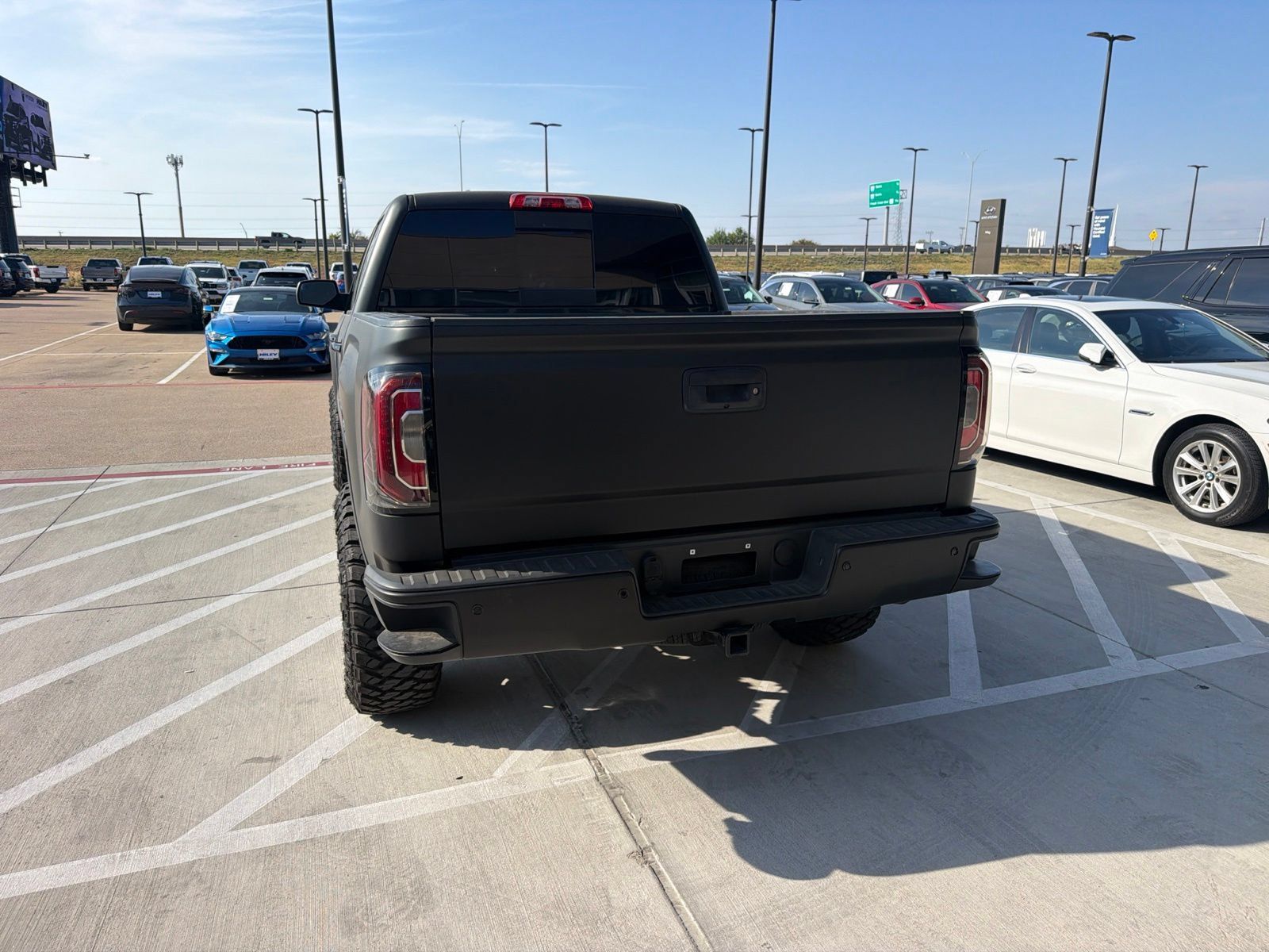 Used 2017 GMC Sierra 1500 Denali w/ Denali Ultimate Package AWD/4WD image 7