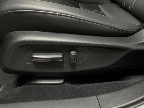 Used 2024 Honda HR-V EX-L image 31