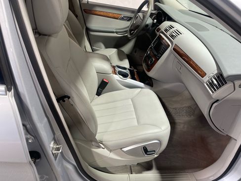 Used 2007 Mercedes-Benz R 350 4MATIC image 12