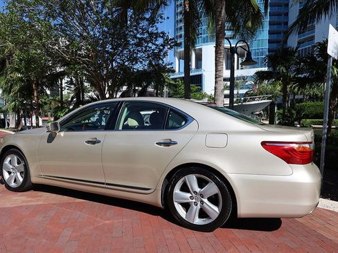Used 2010 Lexus LS 460 w/ Luxury Value Edition image 4