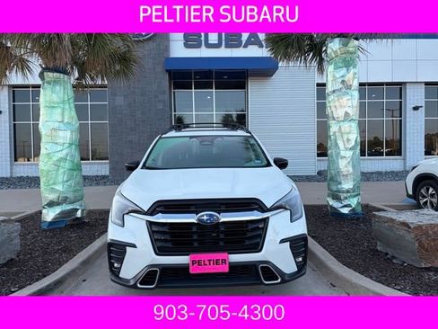 Used 2024 Subaru Ascent Touring image 2