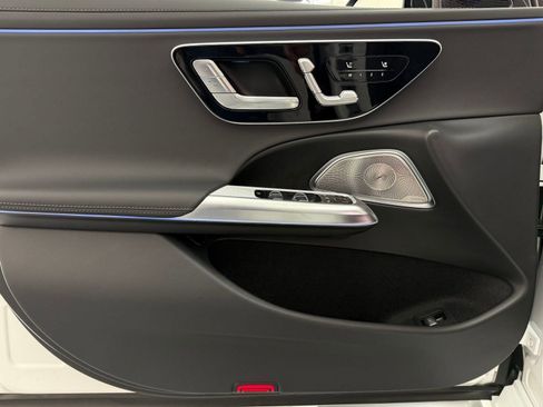 New 2026 Mercedes-Benz E 53 AMG e 4MATIC Sedan image 10