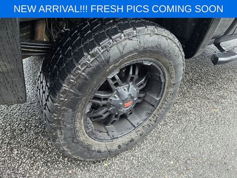 Used 2017 Chevrolet Silverado 1500 LT w/ All Star Edition image 5