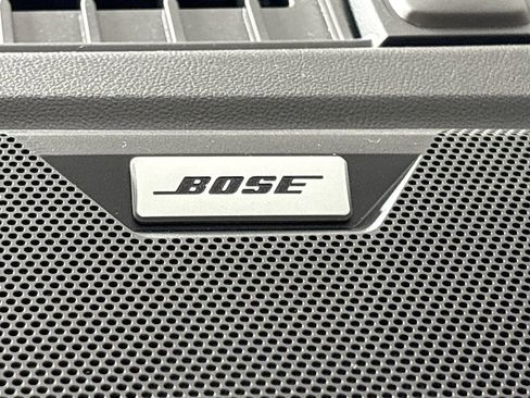 Used 2025 Chevrolet Colorado Z71 w/ Technology Package image 20