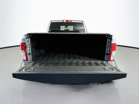 Used 2022 RAM 2500 Tradesman w/ Chrome Appearance Group AWD/4WD image 28