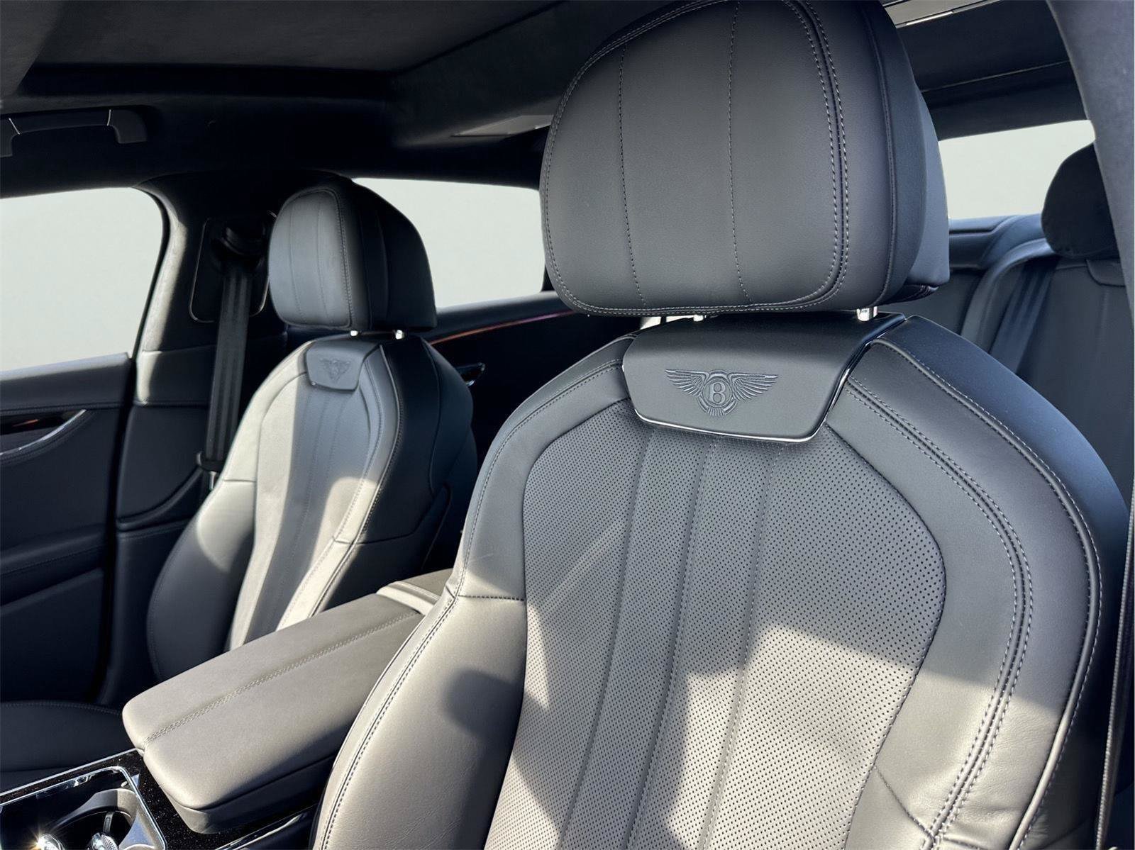New 2026 Bentley Flying Spur V8 AWD/4WD image 18