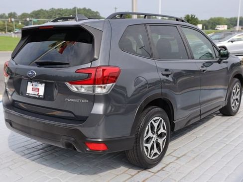 Certified 2023 Subaru Forester Premium AWD/4WD image 5