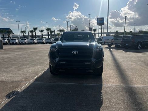 Used 2024 Toyota Tacoma SR5 RWD image 2