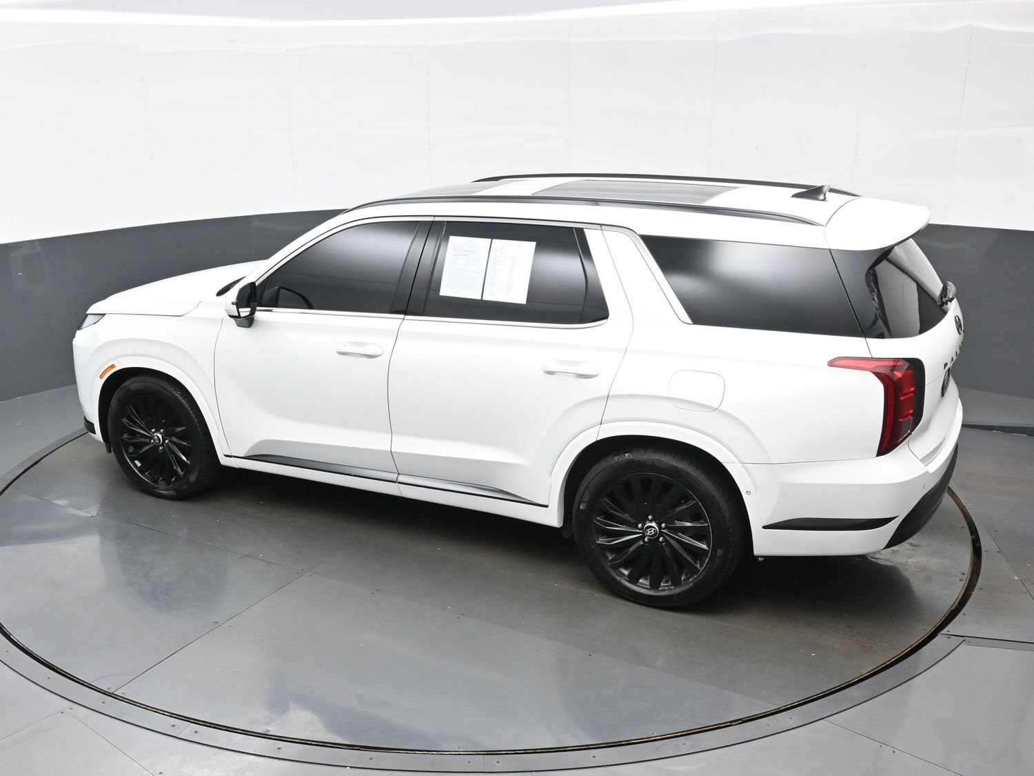 Certified 2024 Hyundai Palisade Calligraphy AWD/4WD image 38