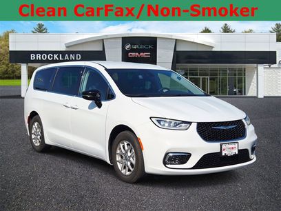 Used 2024 Chrysler Pacifica Touring-L