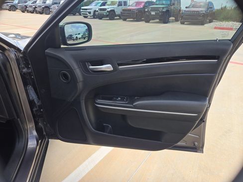 Used 2023 Chrysler 300 Touring w/ Sport Appearance Package RWD image 25