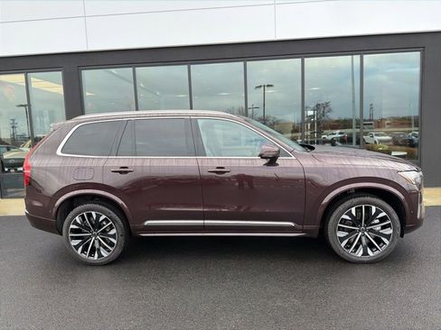 New 2026 Volvo XC90 B6 Plus image 2