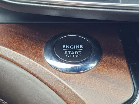 Used 2023 Ford Explorer King Ranch w/ Technology Package image 26