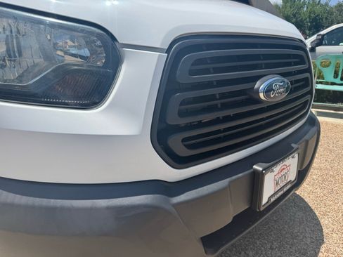 Used 2018 Ford Transit 250 130 Low Roof RWD image 2