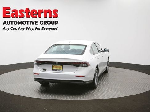 Used 2024 Honda Accord EX image 37