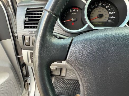 Used 2006 Toyota Tacoma PreRunner image 25