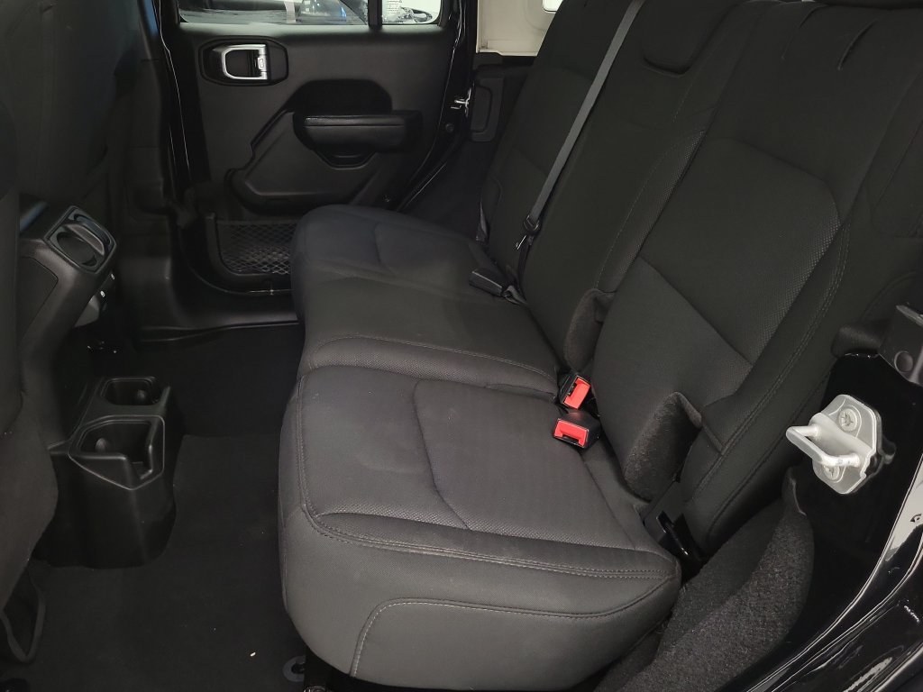 Used 2023 Jeep Wrangler Unlimited Sport AWD/4WD image 22
