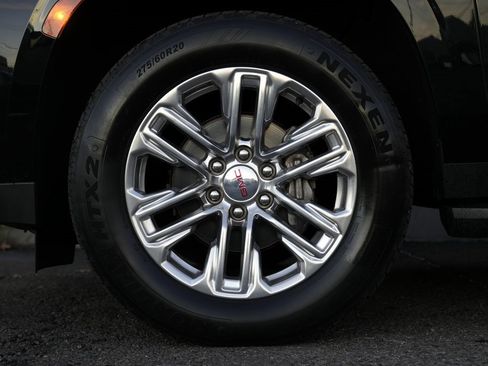 Used 2021 GMC Yukon XL SLT w/ SLT Luxury Plus Package image 13