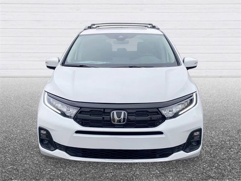 New 2026 Honda Odyssey Touring image 6