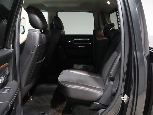 Used 2015 RAM 1500 Laramie w/ Convenience Group image 20