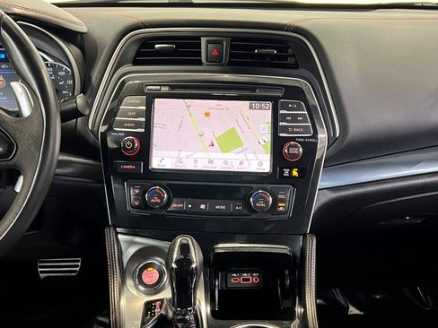Used 2020 Nissan Maxima SR w/ Sport Mat Group image 19