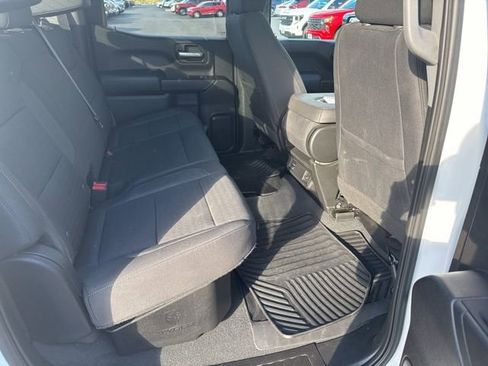 Used 2023 Chevrolet Silverado 1500 Custom image 15