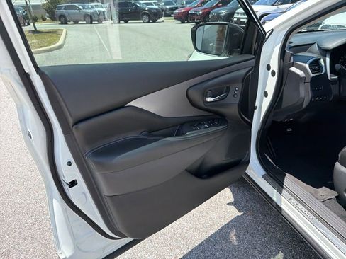 Certified 2022 Nissan Murano SL w/ Cargo Package FWD image 13