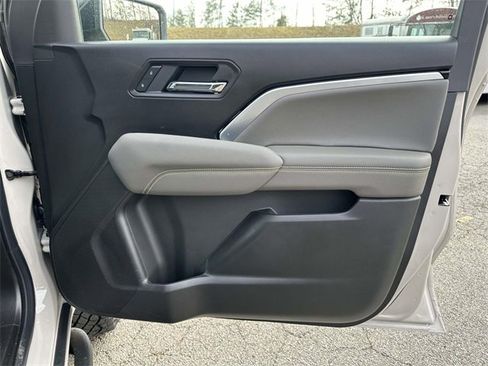 Used 2026 Chevrolet Colorado ZR2 w/ Technology Package image 25