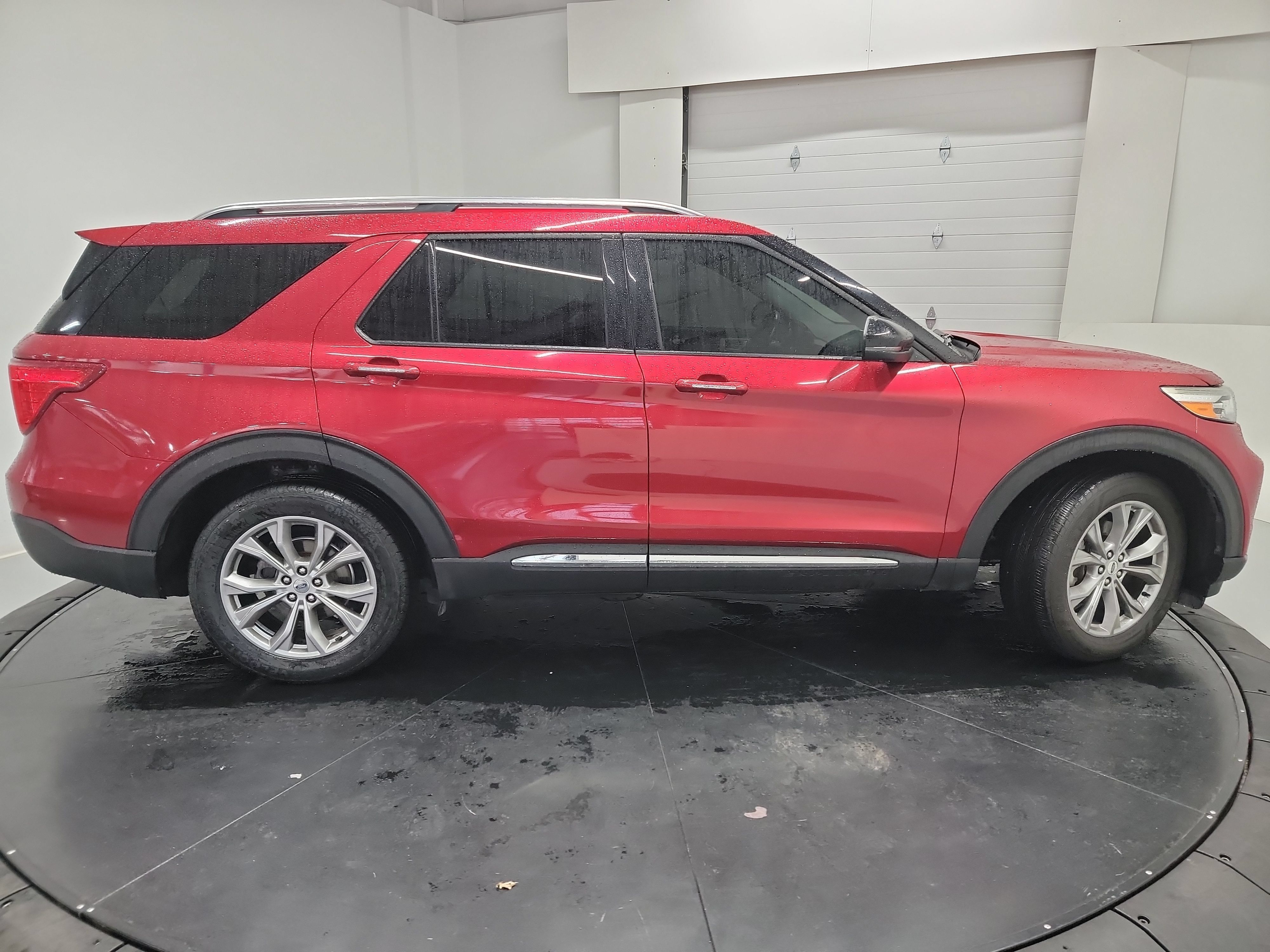 Used 2020 Ford Explorer Limited AWD/4WD image 11