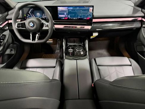 New 2026 BMW 530i xDrive w/ M Sport Package AWD/4WD image 13