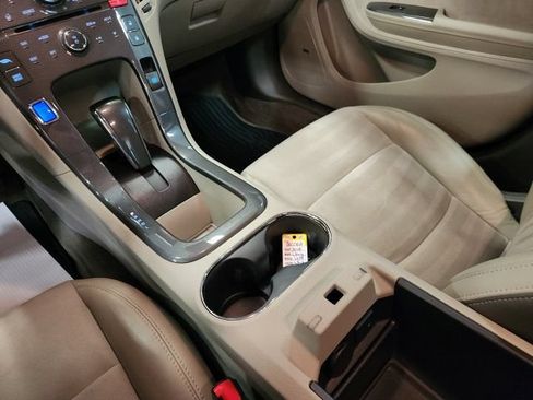 Used 2015 Chevrolet Volt Premium w/ Premium Trim Package FWD image 17