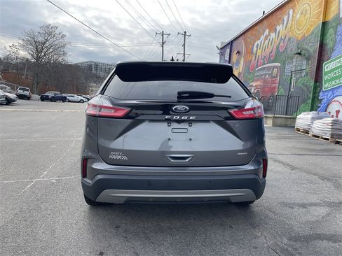 Used 2023 Ford Edge SEL image 4
