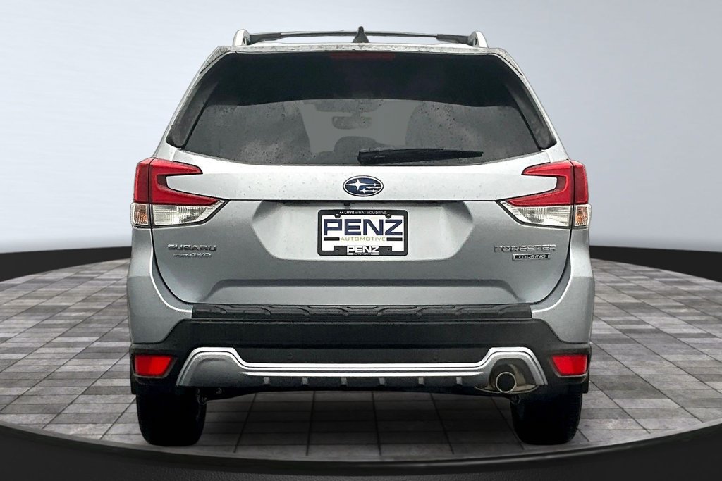 Used 2024 Subaru Forester Touring w/ POP Package 3 AWD/4WD image 5