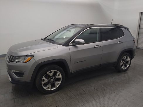 Used 2018 Jeep Compass Limited AWD/4WD image 2