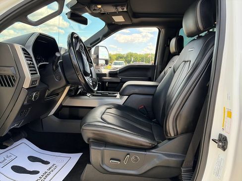 Used 2020 Ford F350 Platinum w/ FX4 Off-Road Package AWD/4WD image 19