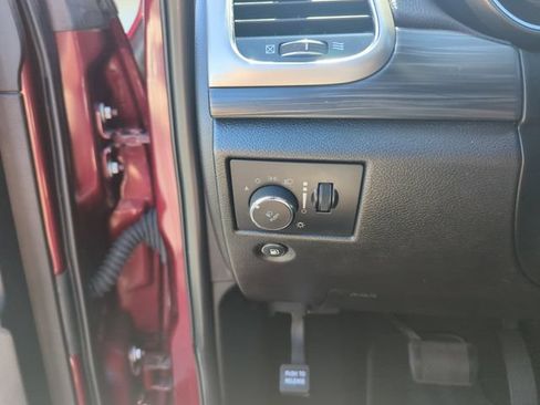 Used 2020 Jeep Grand Cherokee Laredo RWD image 19