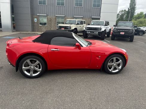 Used 2008 Pontiac Solstice GXP w/ Premium Package RWD image 6