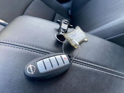 Used 2025 Nissan Altima 2.5 SV image 21